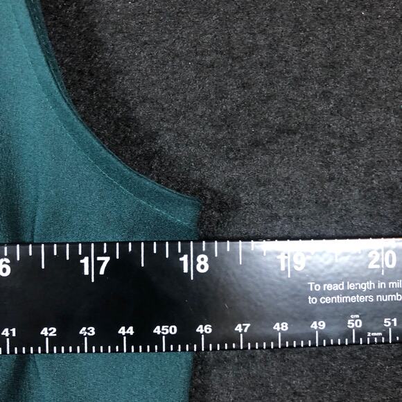 Express Womens Blouse Green V Neck Sleeveless Flowy Stretch Small - Picture 6 of 10